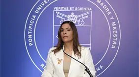 PUCMM y Grupo León Jiménez otorgan a Madelyn Martínez Moya el primer reconocimiento "Don José A. León Asensio" a la Innovación en Marketing