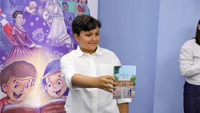 Pablo Ulloa pone en circulaci&oacute;n libro Rep&uacute;blica Dominicana: un legado para mi hijo
