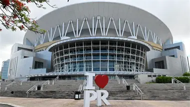 Tirotean el Coliseo de Puerto Rico, la principal sala de espectáculos en la isla