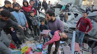 Hamás denuncia que los bombardeos siguen sobre Gaza y acusa a Netanyahu de mentir