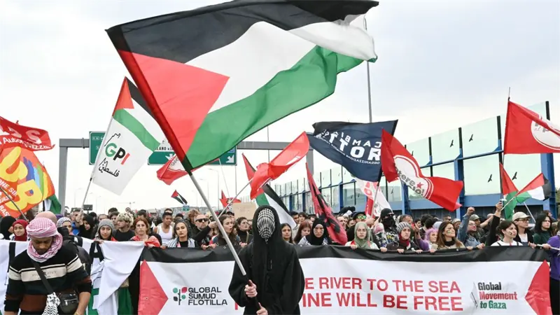 Manifestación multitudinaria toma Roma en apoyo a Gaza y la Flotilla