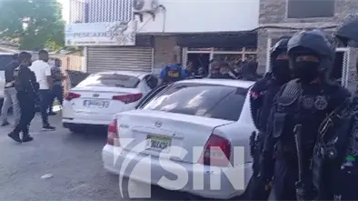 Policías bajo la lupa: diversos sectores reclaman seguir profundizando pesquisas sobre 11 agentes señalados por la masacre de Santiago
