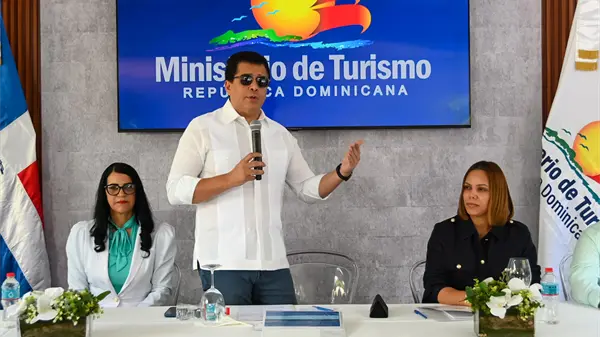 Inversión de RD$23,440,291 en reconstrucción del Parque Anacaona en Constanza