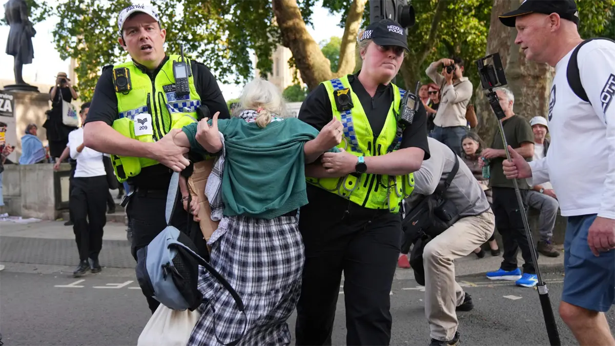 Unos 175 detenidos en una protesta en Londres por apoyar a un grupo propalestino proscrito