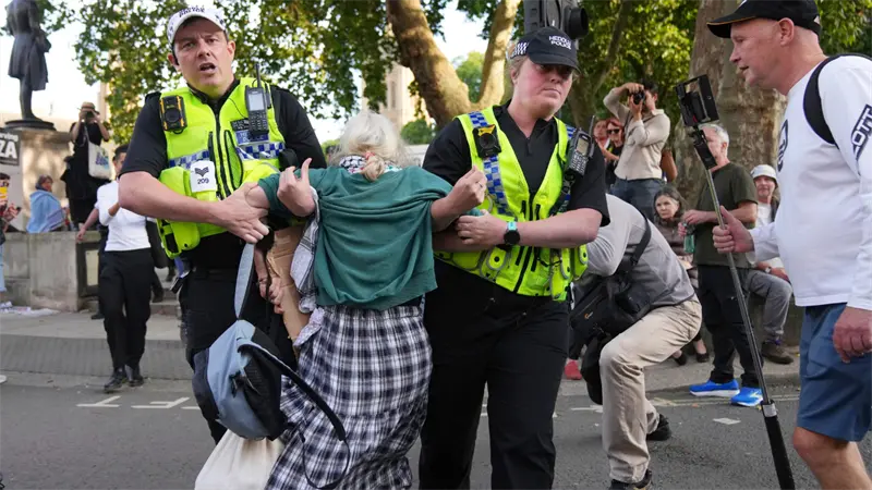 Unos 175 detenidos en una protesta en Londres por apoyar a un grupo propalestino proscrito