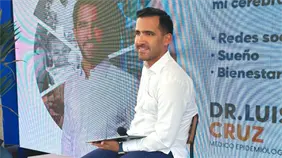 Dr. Cruz Camacho alerta sobre los efectos del exceso de pantallas en la salud mental