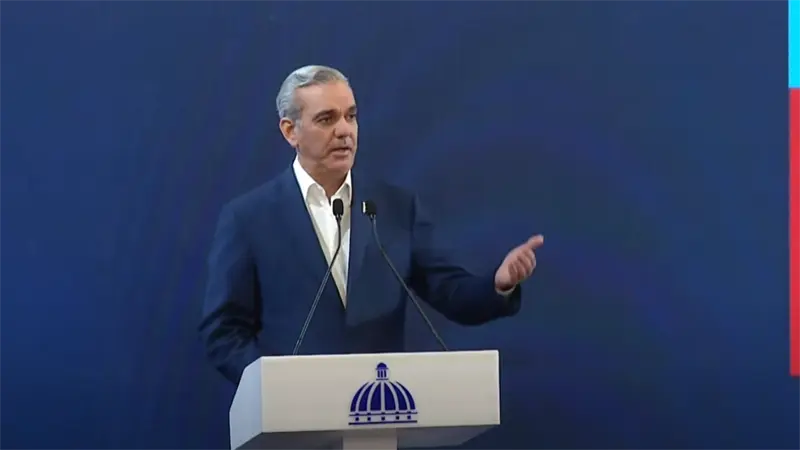 Abinader responde a críticas del PLD y asegura que ha reducido la deuda pública en términos relativos