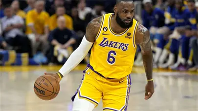 LeBron James anuncia que tomará este martes la decisión de todas las decisiones