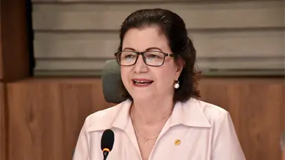 Aura Celeste Fernández promete ampliar cobertura de seguridad social