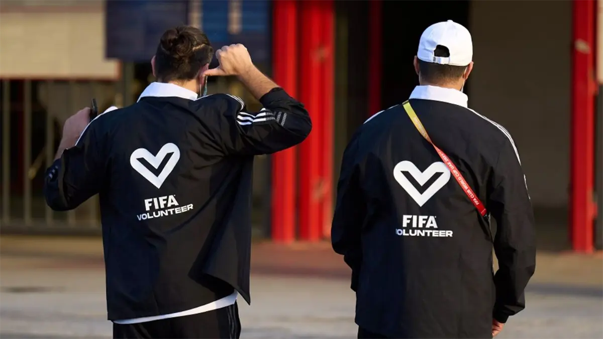 Voluntarios del Mundial de fútbol.