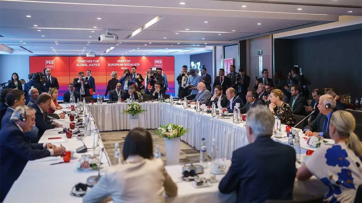 Petro viaja a Bruselas para participar en foro y reunirse con líderes de la Unión Europea