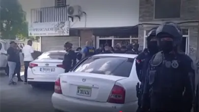 En el banquillo: once polic&iacute;as imputados por la balacera de La Barranquita