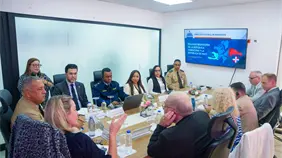 Delegación interparlamentaria británica visita DGM para conocer gestión de estrategia migratoria en RD