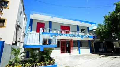 Alcald&iacute;a de Santiago entrega remozada la Casa Club de Arroyo Hondo