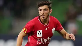 Josh Cavallo: El fútbol masculino es un lugar muy tóxico para ser gay
