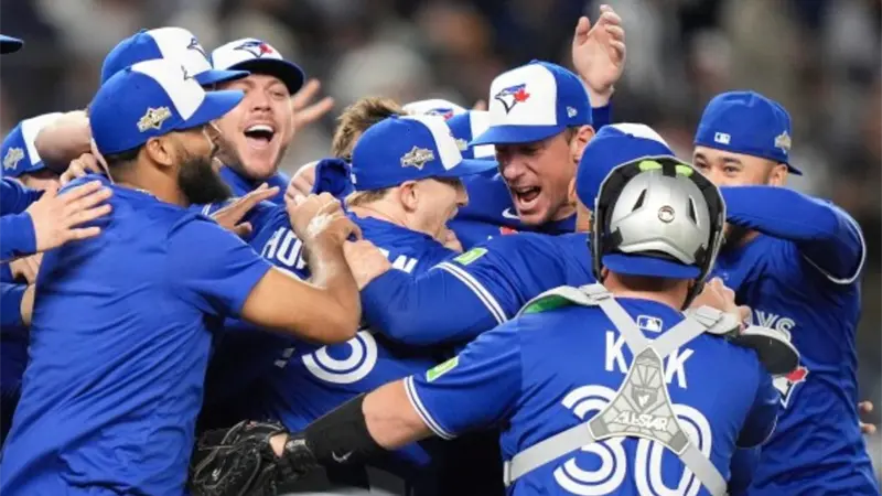 Noche triste en El Bronx, Blue Jays eliminan a los Yankees y avanzan a la serie de Campeonato