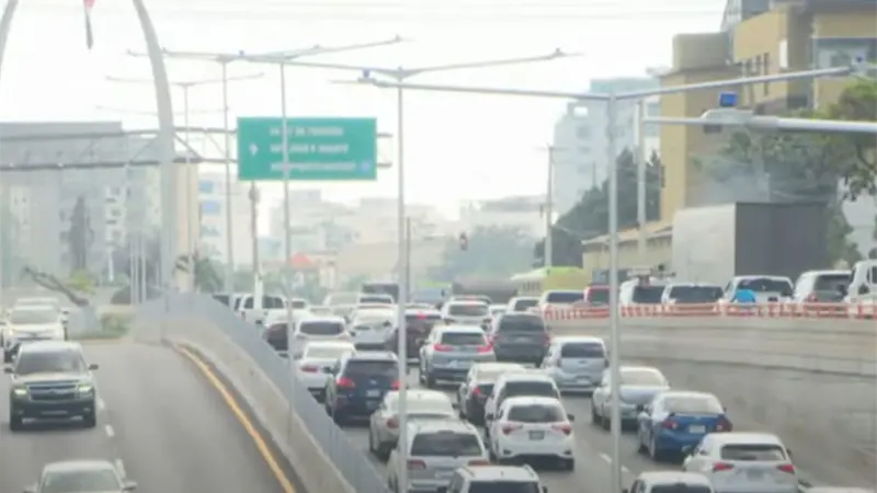 Congestionamiento en "Pintura" a pesar de inauguración de paso a desnivel en la Prolongación 27