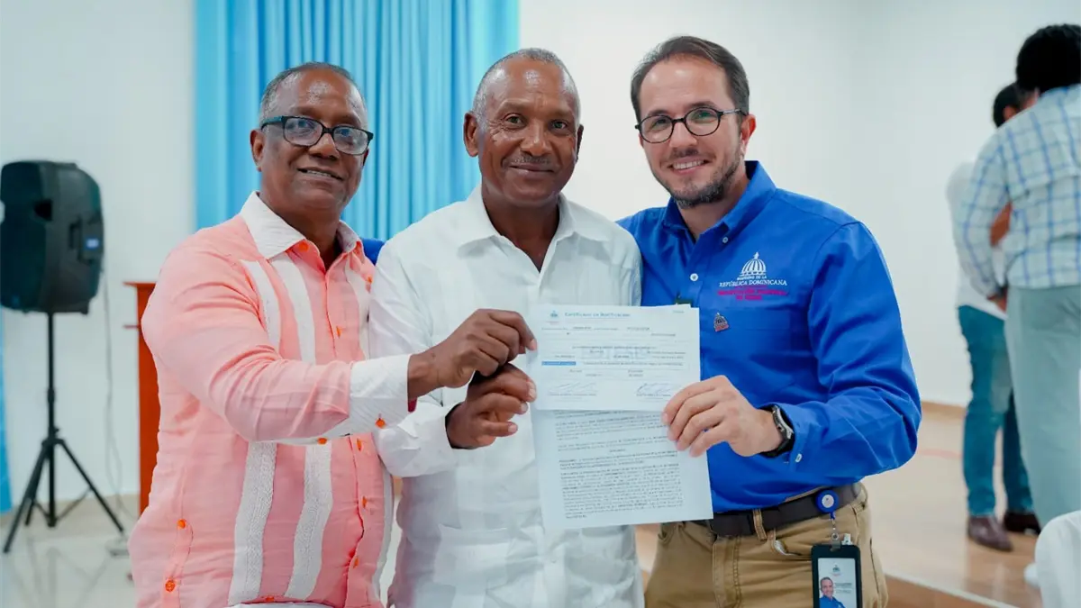 Entregan más de RD$14 millones en bonos a productores de San Juan para modernizar sistemas de riego