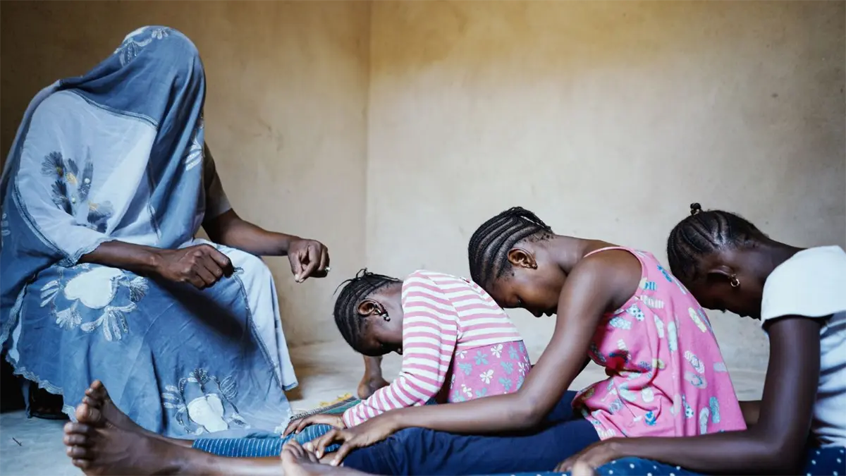 OMS alerta sobre casos de mutilación genital femenina en la sanidad de regiones como Asia