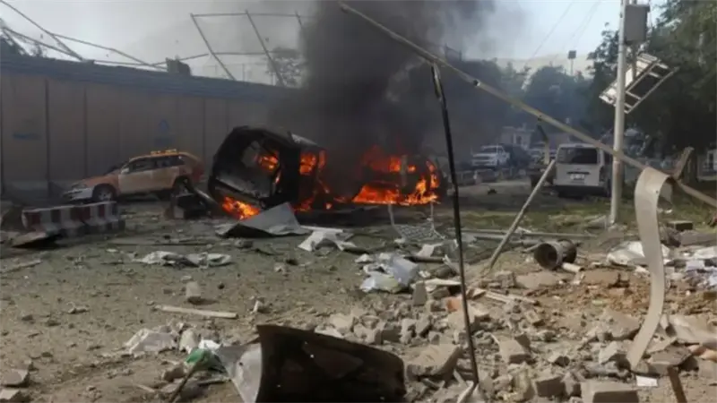 Una fuerte explosión de origen desconocido sacude la capital de Afganistán