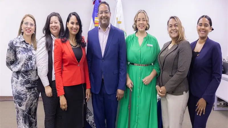 UNPHU y ABRAZA firman convenio para ejecutar el programa "Prácticas de Empleo Inclusivo"