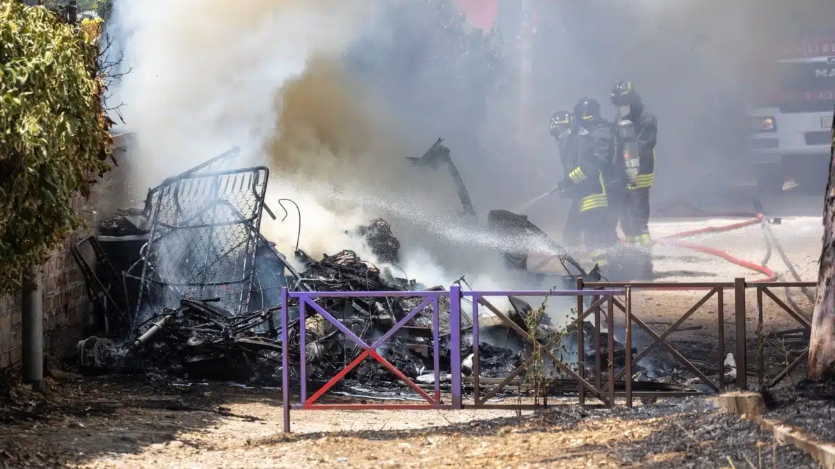 Al menos 19 desparecidos incluyendo muertos por una explosión en fábrica de bombas en EEUU