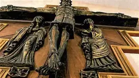Detenido en España tras escupir a la imagen de Cristo