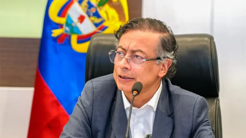El presidente de Colombia afirma que a Boluarte la traición se la pagaron con traición
