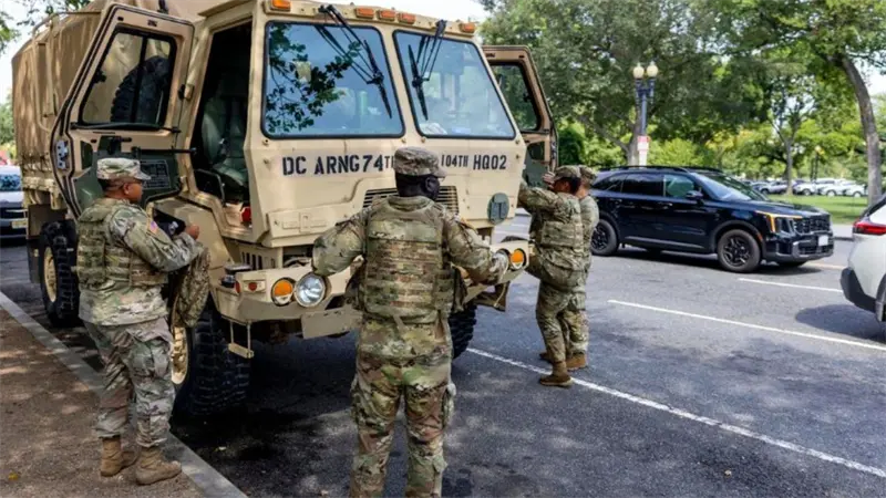 ¿Por qué envío de Guardia Nacional a Chicago no genera las tensas escenas de Los Ángeles?