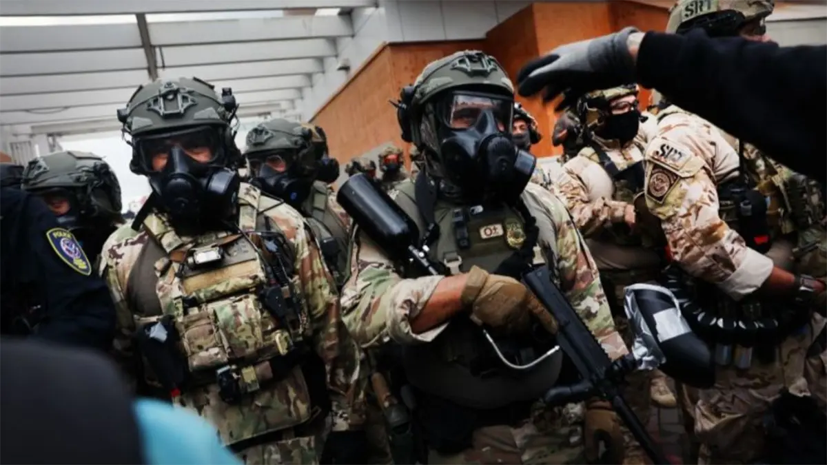 Jueza federal bloquea envío de Guardia Nacional a Chicago tras polémico despliegue de Trump
