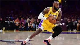 LeBron James se ausenta del inicio de la NBA por lesión de ciática
