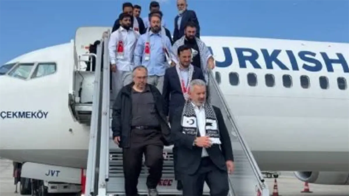 Llegan a Estambul 94 activistas de la Flotilla de la Libertad deportados por Israel