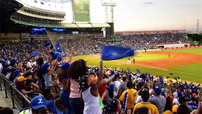 Consejos para evitar estafas al adquirir entradas en la temporada de pelota 2025-2026