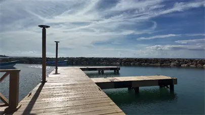 Turismo impulsa desarrollo costero con nuevo muelle