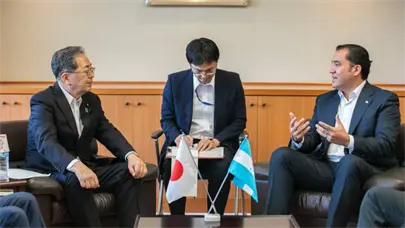 Honduras espera contar con el apoyo de Japón para su proyecto de un tren interoceánico