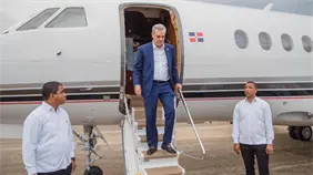Presidente Abinader viaja a México por compromisos familiares y regresará el domingo