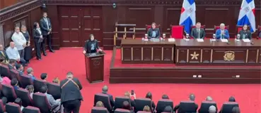 Legisladores exigen destitución de funcionarios del sector eléctrico