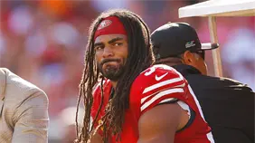 Fred Warner, capitán de los 49ers, de baja para el resto del año por fractura de tobillo