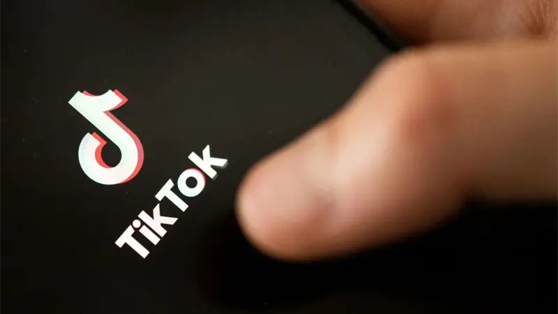 Condenado a 5 años de cárcel el migrante afgano que amenazó de muerte por TikTok a Farage