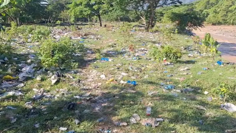 Medio Ambiente y Ayuntamiento de Bonao intervienen vertedero improvisado en riveras del río Yuna