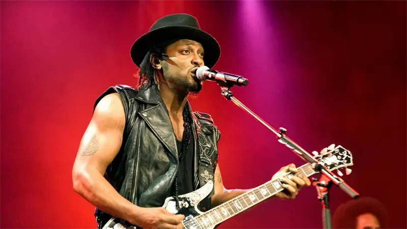 Muere el cantante y compositor DAngelo tras una dura batalla contra el cáncer