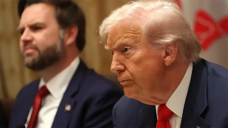 Trump anuncia que EE.UU. hundió otro barco con seis narcoterroristas en el Caribe