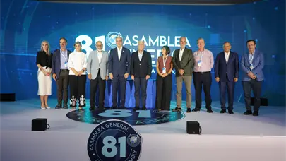 Firma de Declaración Salta II en la 81ª Asamblea General de la SIP