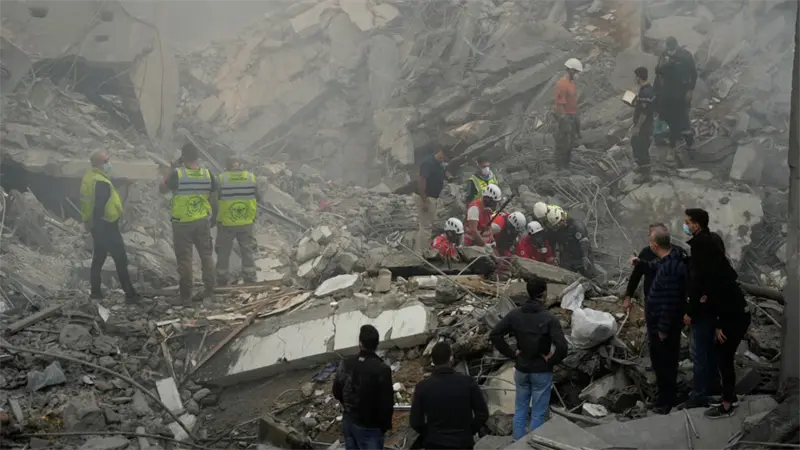 Al menos seis heridos en Líbano por intensos bombardeos israelíes con decenas de misiles