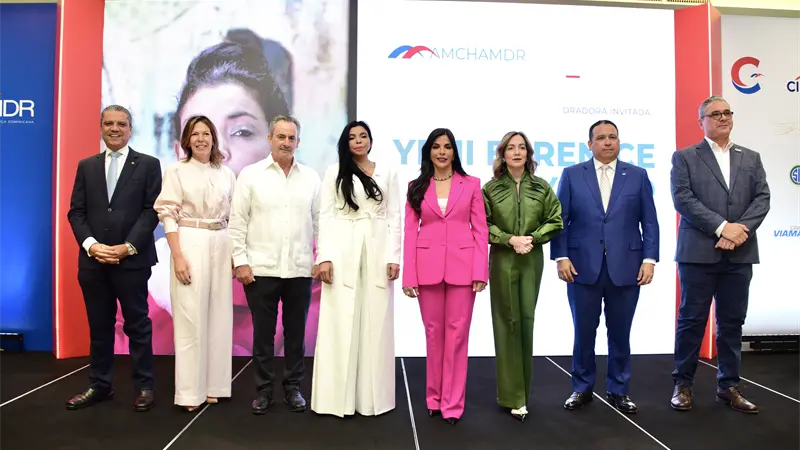 Procuradora General destaca la unión entre competitividad y seguridad en evento de AMCHAMDR