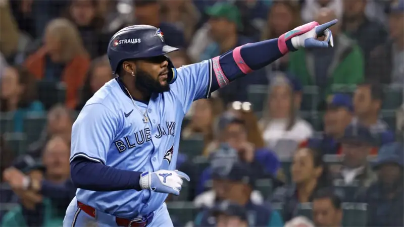 Los Azulejos se imponen en el Juego 3 de la Serie SCLA