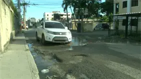 Mal estado de las calles agrava inundaciones