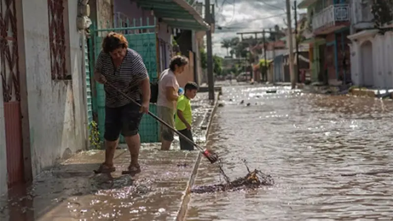 México confirma que son 70 los muertos que dejan las catastróficas lluvias e inundaciones