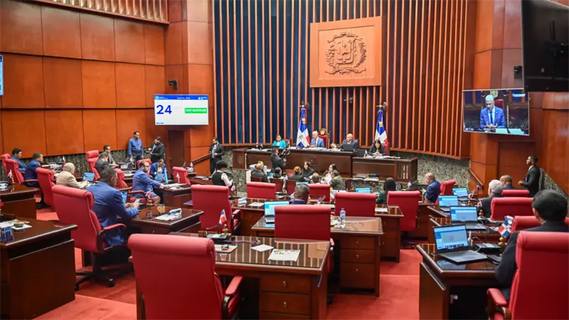 Senado aprueba en segunda lectura Código Laboral sin modificaciones a la cesantía