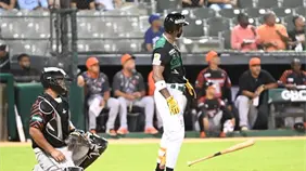 Triunfan las Estrellas ante los Toros en su noche inaugural